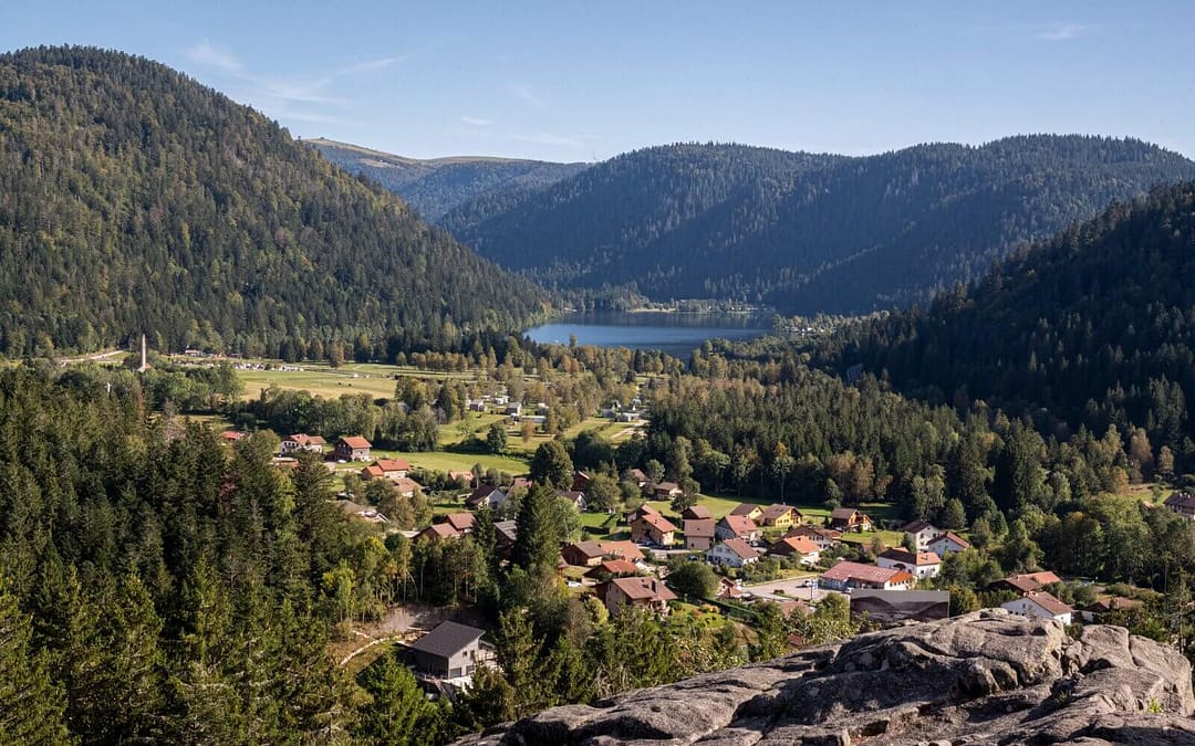 Vacances Printemps Vosges : Guide Inoubliable 𝟐𝟎𝟐𝟔 à Xonrupt